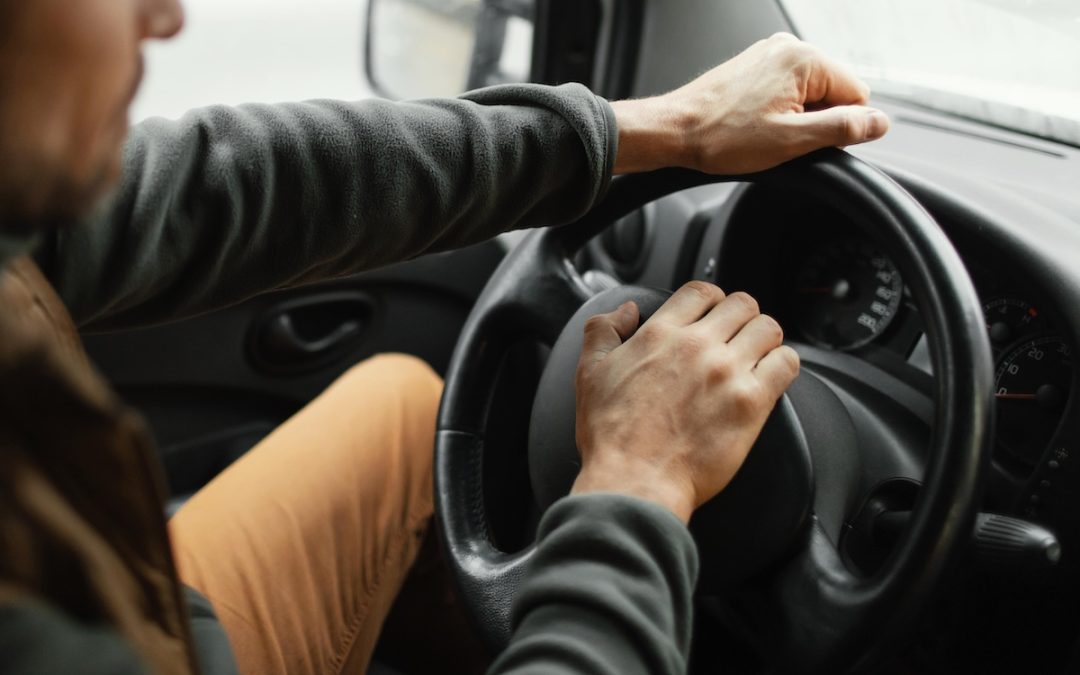 Uso del claxon: situaciones permitidas y cuándo te pueden sancionar