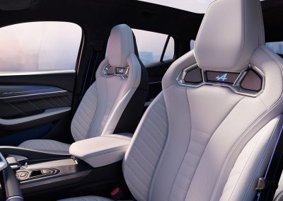 Renault Filante (2027). Asientos delanteros acabado Alpine