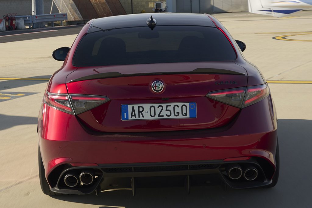 Alfa Romeo Giulia Quadrifoglio Collezione - posterior