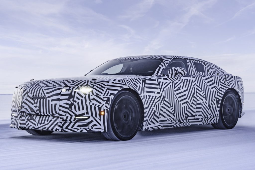 Jaguar GT - Visión frontal - lateral