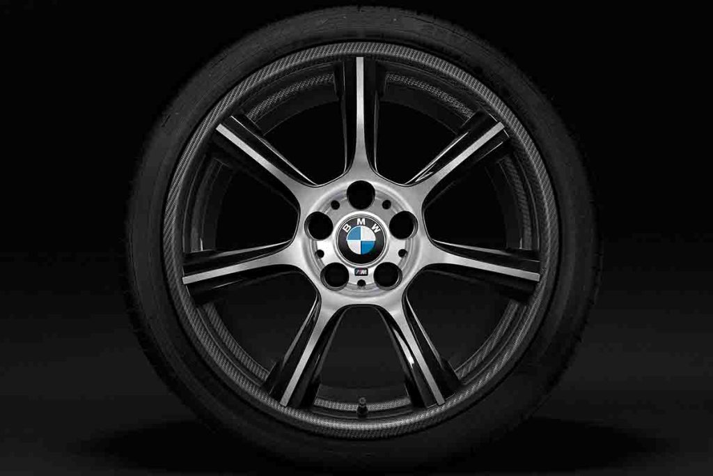 Llantas BMW de aluminio y fibra de carbono