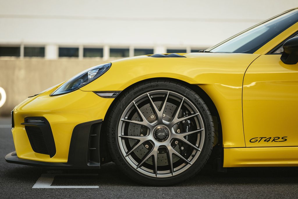 Porsche 718 Cayman GT4 RS