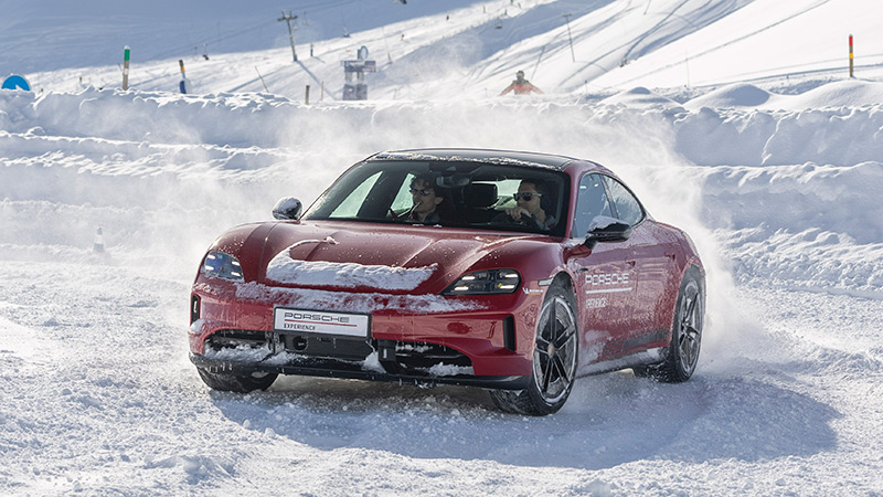 Porsche Taycan - Ice Experience