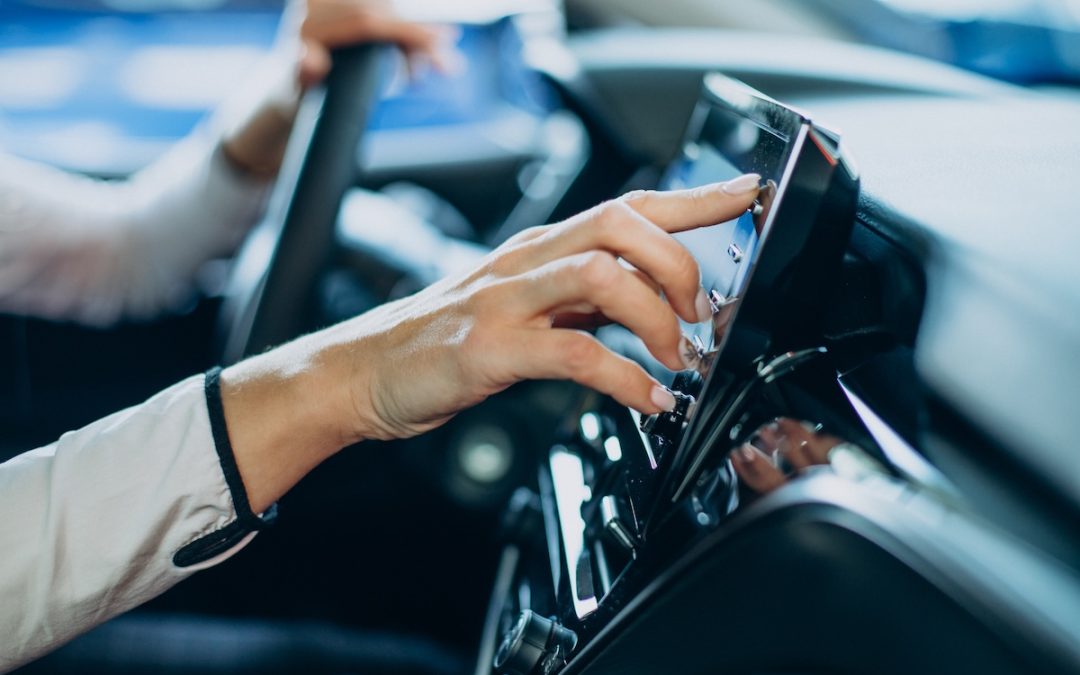 Actualizaciones inalámbricas en el coche: qué riesgos existen