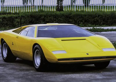 Lamborghini Countach - lateral - frontal