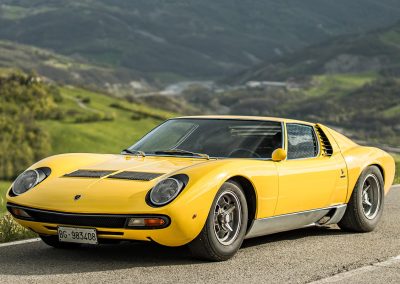 Lamborghini Miura - frontal - lateral