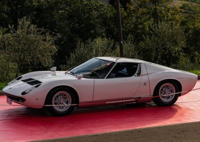 Lamborghini Miura - frontal - lateral