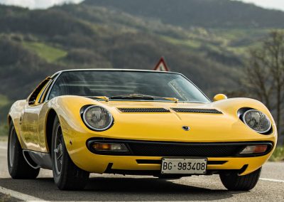 Lamborghini Miura - lateral-frontal