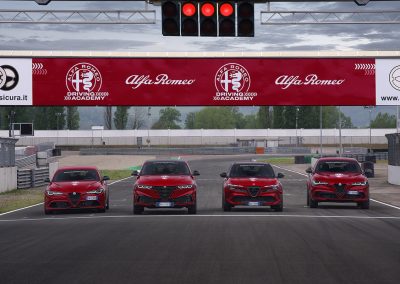 Alfa Romeo Giulia, Tonale, Junior y Stelvio - vista frontal