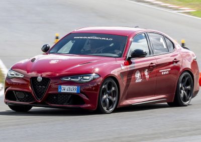 Alfa Romeo Giulia - frontal - lateral
