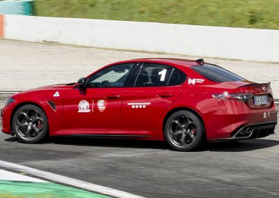 Alfa Romeo Giulia - lateral - posterior