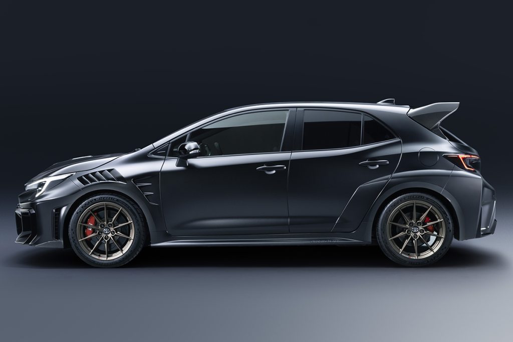 Toyota GRMN Corolla (2026) - vista - lateral