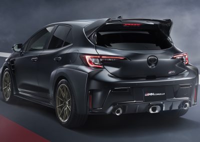 Toyota GRMN Corolla (2026) - vista - lateral - posterior
