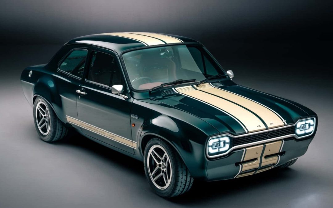 El Ford Escort RS vuelve a la vida como una bestia de 330 CV, tracción trasera y menos de 900 kg