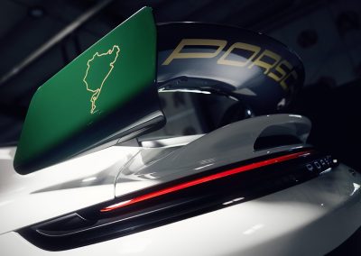 Porsche 911 GT3 100 años Nürburgring con Kit Manthey - alerón