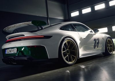 Porsche 911 GT3 100 años Nürburgring con Kit Manthey - posterior - lateral