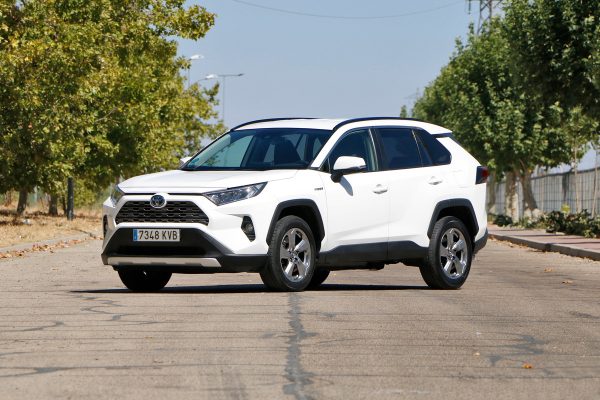 Toyota RAV4 Hybrid 220H 4×2 Advance<br>Año 2019; 33.852 €; 76.000km